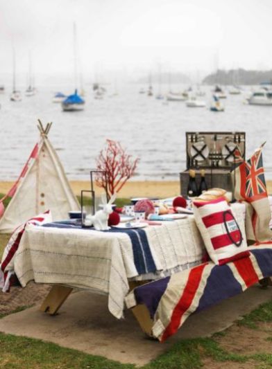 July 4th table boats